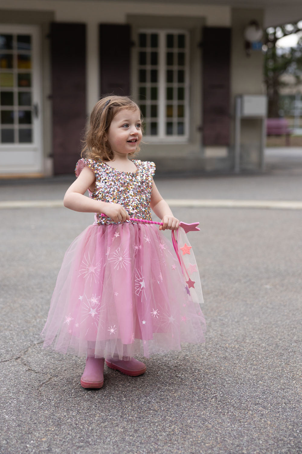 Great Pretenders A Star is Born Sequins Dress, Size 5/6