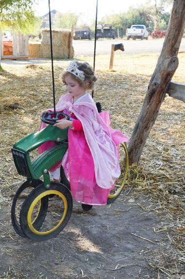 Little Adventures - Pink Cloak. Costume for girls, cape.
