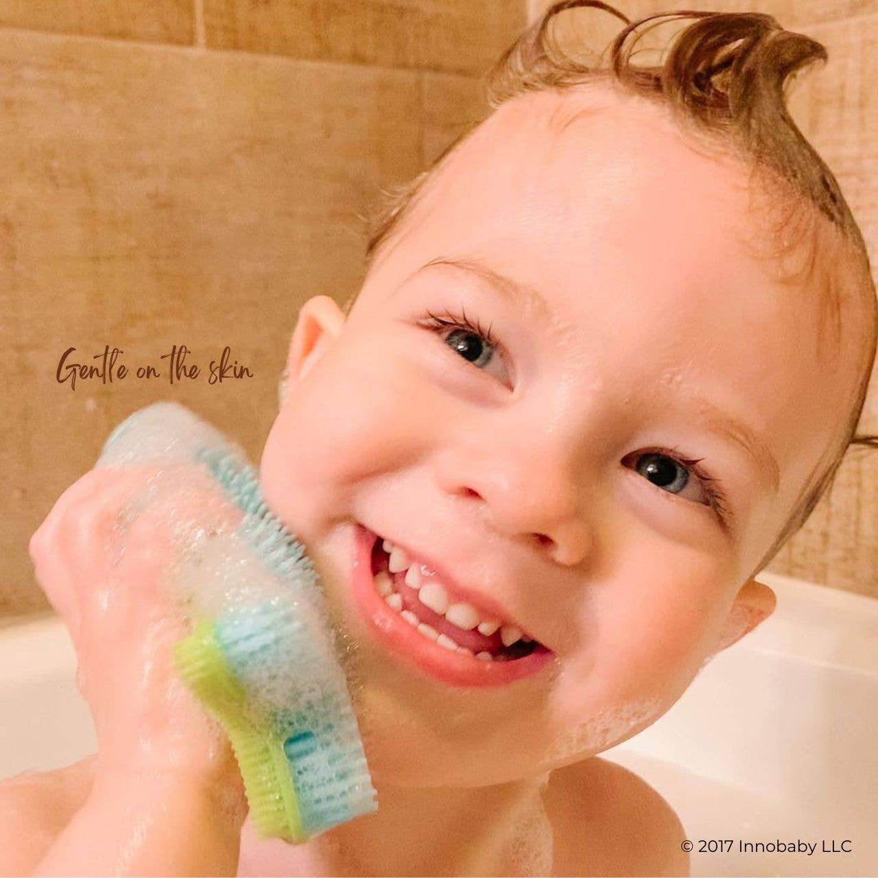 Silicone Bath Scrub / Fun Fish Shape Brush / Baby Bath Toy: Blue