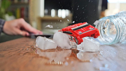 Flat 2 Fast Stunt Card Racers (assorted colors)