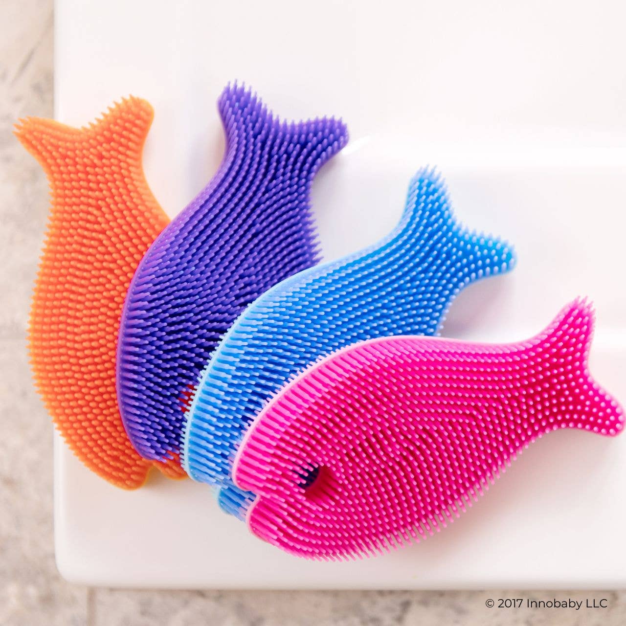 Silicone Bath Scrub / Fun Fish Shape Brush / Baby Bath Toy: Blue