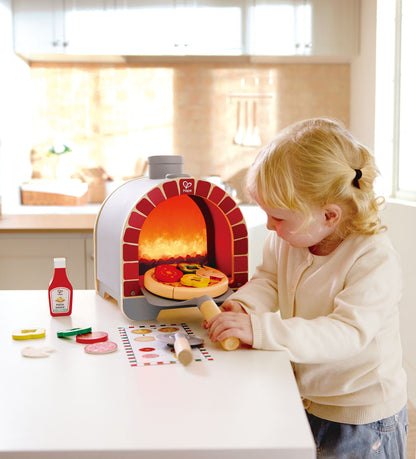 Hape  Light & Sizzle Pizza Oven Set